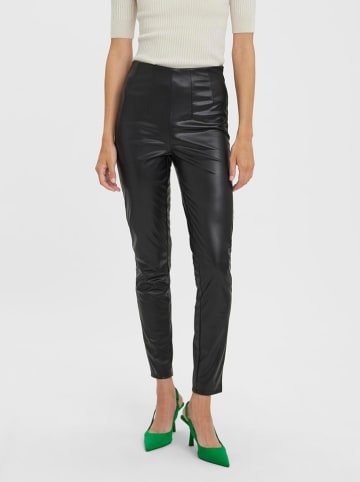 Vero Moda Spodnie w kolorze czarnym