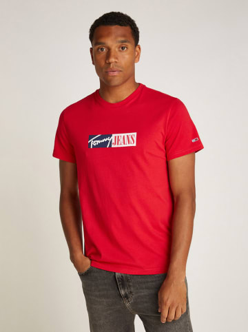 TOMMY JEANS Koszulka w kolorze czerwonym