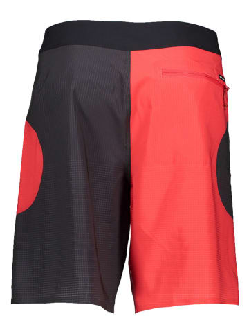Quiksilver Szorty kąpielowe w kolorze czerwono-czarnym