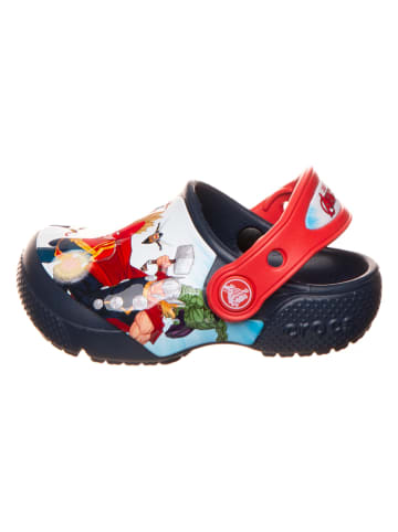 Crocs Chodaki "Avengers" w kolorze granatowym