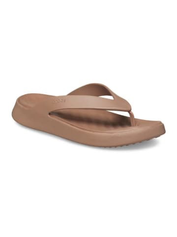 Crocs Japonki "Getaway Flip" w kolorze jasnobrązowym