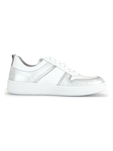 Gabor Skórzane sneakersy w kolorze srebrno-białym