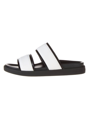 Calvin Klein Leder-Pantoletten in Schwarz/ Weiß