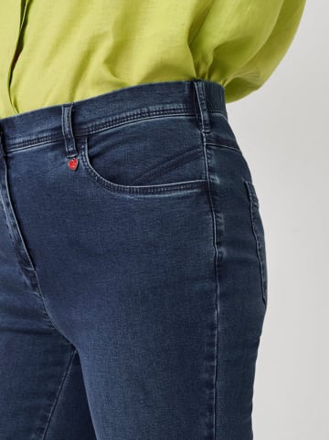 Relaxed by TONI Capri-spijkerbroek "Meine beste Freundin" donkerblauw