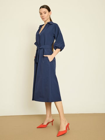 BGN Kleid in Dunkelblau