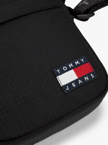Tommy Hilfiger Umhängetasche in Schwarz - (B)16 x (H)20 x (T)6 cm