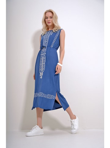 Trend Alacati Kleid in Blau