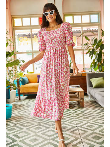 Olalook Kleid in Rosa