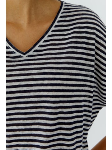 Oui Shirt in Dunkelblau/ Weiß