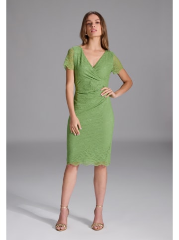 SWING Kleid in Grün