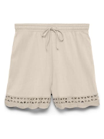 Vero Moda Szorty w kolorze beżowym