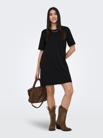 ONLY Kleid in Schwarz