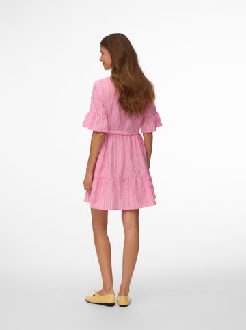 Vero Moda Kleid in Rosa