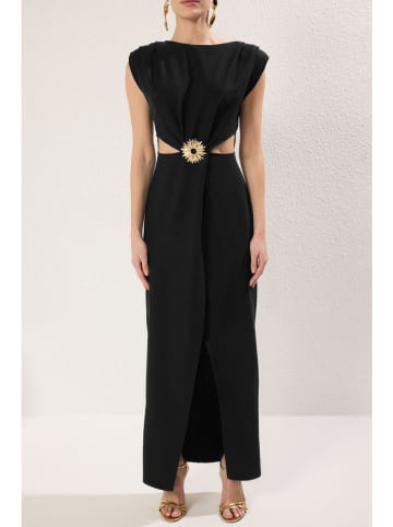 trendyol Kleid in Schwarz