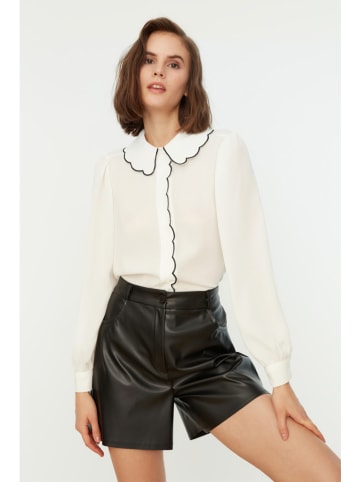 trendyol Bluse in Creme