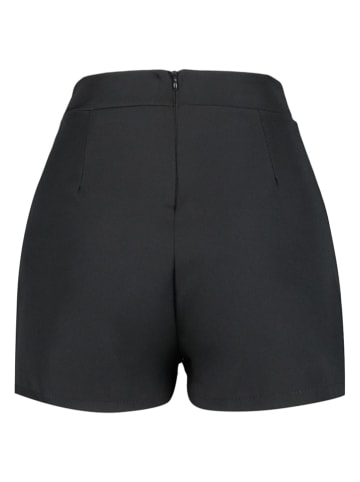 trendyol Shorts in Schwarz