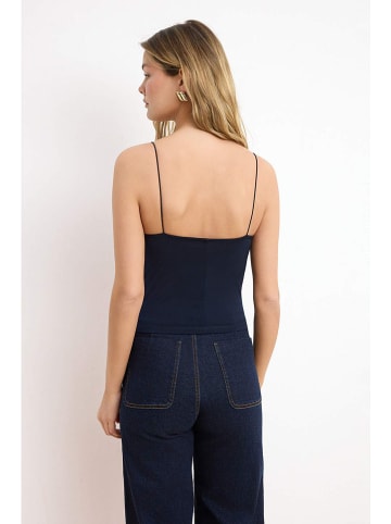 trendyol Top w kolorze granatowym
