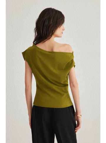 trendyol Top in Oliv