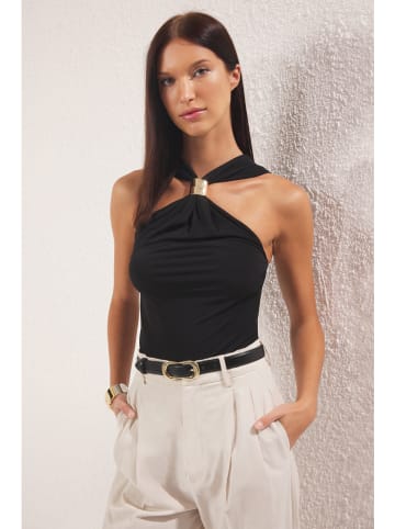 trendyol Top in Schwarz