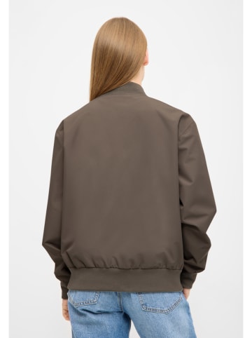 Derbe Funktionsblouson in Braun