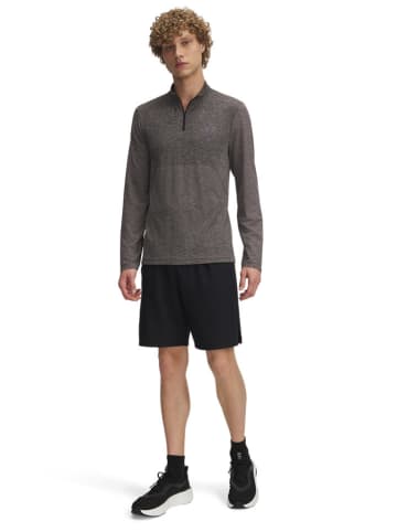 Under Armour Laufshorts in Schwarz