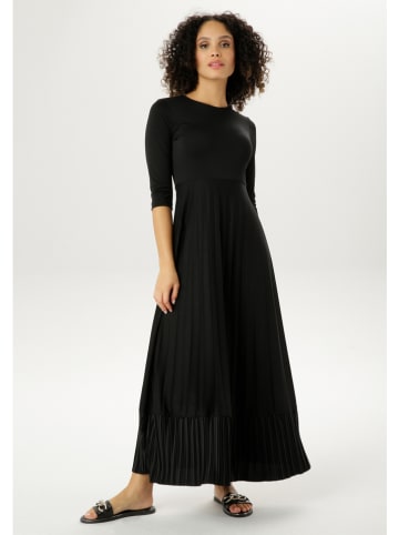 Aniston Kleid in Schwarz