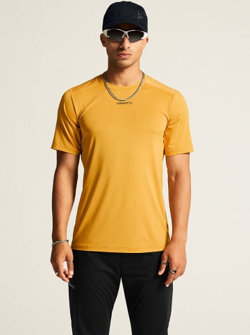 Craft Trainingsshirt "Adv Essence" in Gelb