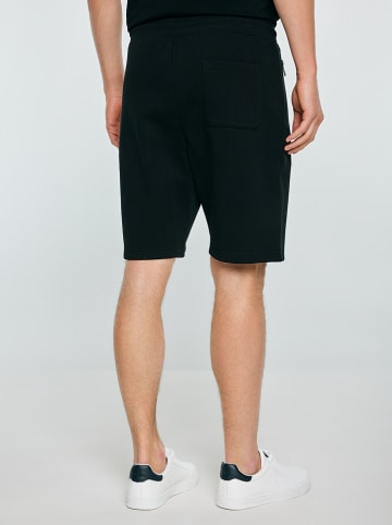 BIG STAR Sweatshorts in Schwarz