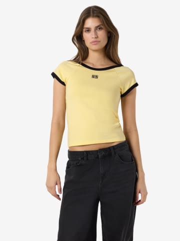 Noisy may Shirt geel