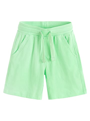 COOL CLUB Sweatshorts in Grün