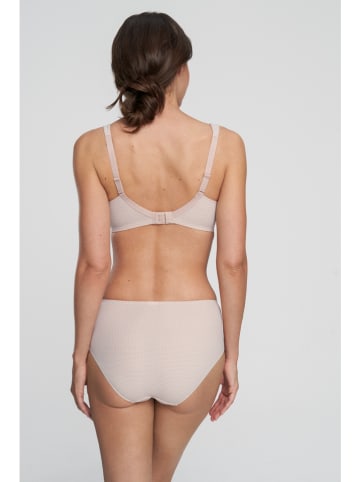 SUSA Slip in Beige