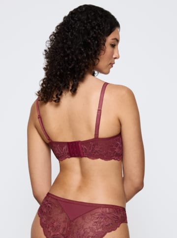 Triumph Beugelbeha "Amourette Charm" rood