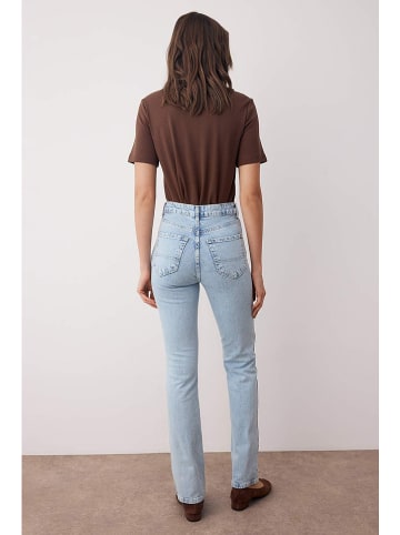 trendyol Dżinsy - Straight fit - w kolorze błękitnym