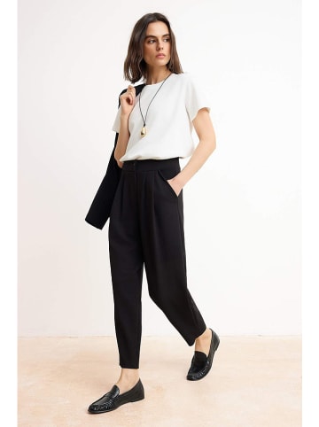 trendyol Hose in Schwarz