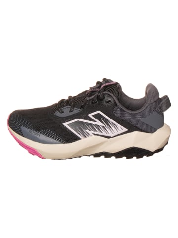 New Balance Hardloopschoenen "DynaSoft Nitrel v6" zwart