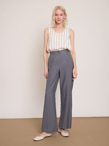 BGN Hose in Grau