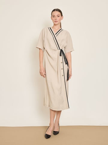 BGN Jurk beige