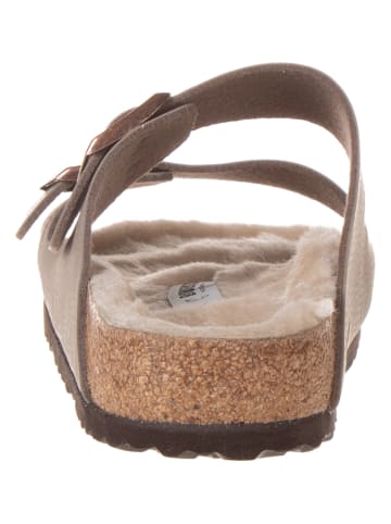 Birkenstock Klapki w kolorze brązowym