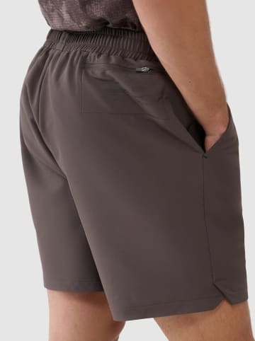 4F Shorts in Braun