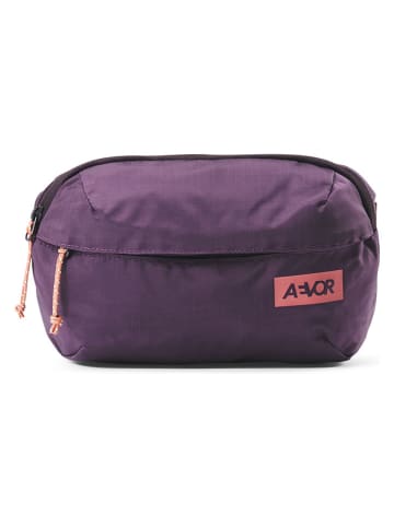 AEVOR Brustbeutel in Lila - (B)22 x (H)14 x (T)5 cm