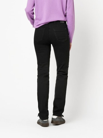 Toni Hose in Schwarz