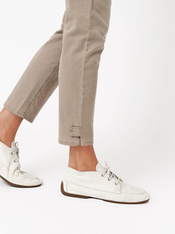 Toni Hose in Beige