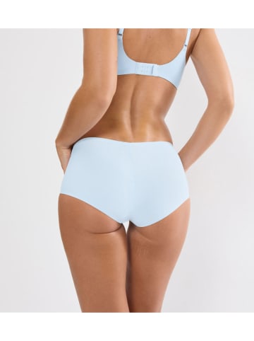 Triumph Pełne figi "Make-Up Illusion" w kolorze błękitnym