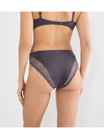Triumph Figi "Light Paonette" w kolorze antracytowym