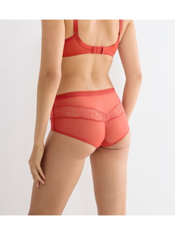 Triumph Pełne figi "Beauty" w kolorze czerwonym