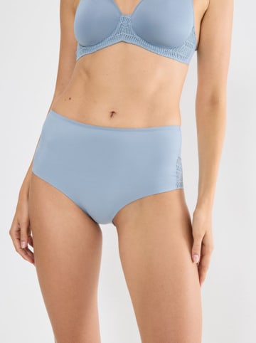 Triumph Taillenslip "Shaping Impressions" in Hellblau