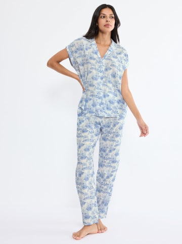 Triumph Pyjama "Boyfriend Fit" in Creme/ Hellblau