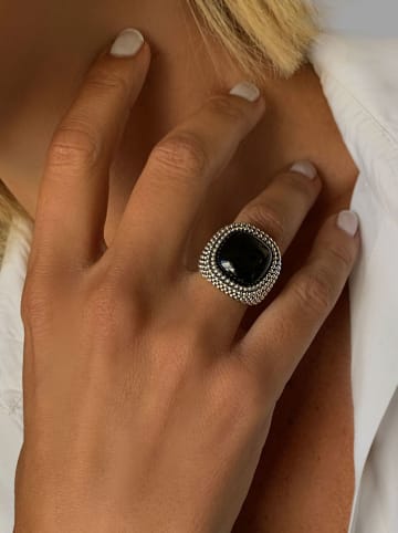 Nomad Versilb. Ring mit Edelstein