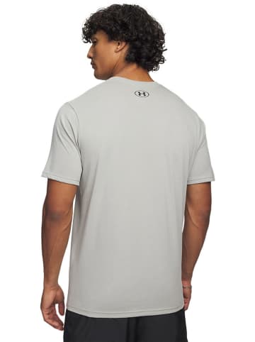 Under Armour Shirt in Grau