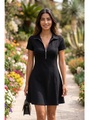 SOULSHAE Kleid in Schwarz